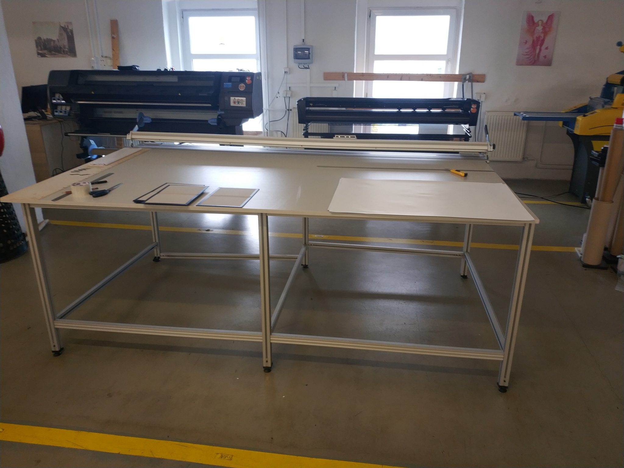 Tiskárna HP Latex 335-FLETBED – s řezacím plotrem - Obrázek 2